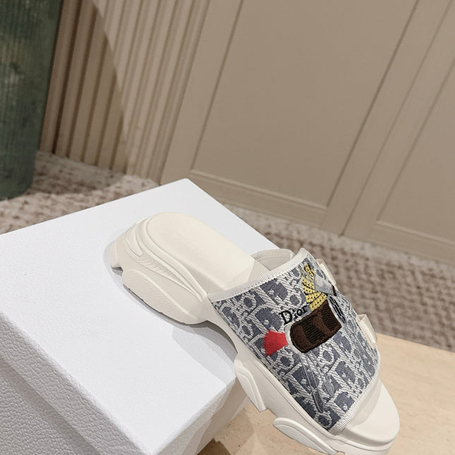 DIOR 26S DOUBLE STRAP SLIDE SANDALS IN LIGHT GREY MONOGRAM CANVAS