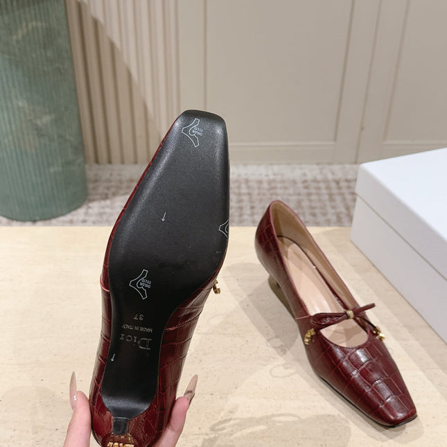 DIOR 26S MARY JANE KITTEN HEEL 40MM IN DARK RED CROCODILE EMBOSSED CALFSKIN