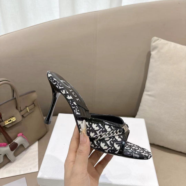DIOR 26S KITTEN HEEL SLIDE SANDALS 85MM IN BLACK MONOGRAM CANVAS CALFSKIN CHAIN STRAP