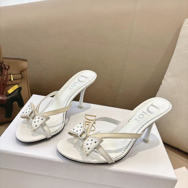 DIOR 26S KITTEN HEEL SANDALS 85MM IN WHITE CALFSKIN BOW STUDDED