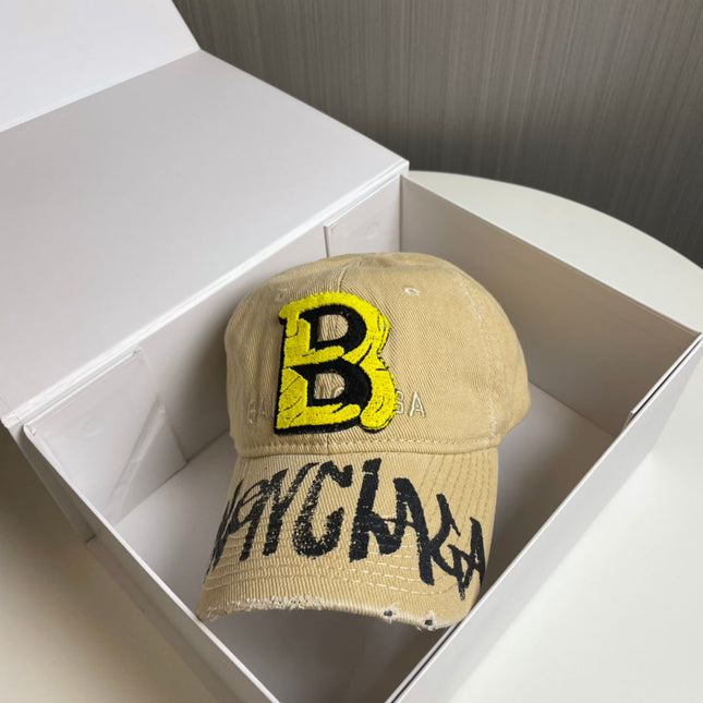 EMBROIDERED BASEBALL CAP IN BEIGE CANVAS