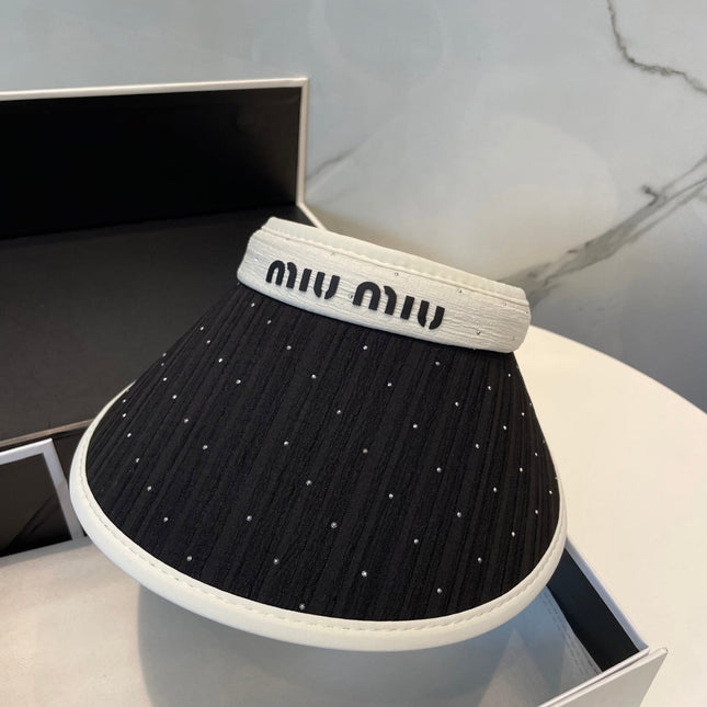 MIUMIU FASHION VISOR CAP IN WHITE MIX BLACK FABRIC
