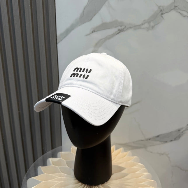 MIUMIU 26S BASEBALL CAP IN WHITE 339690