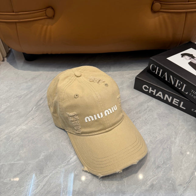 MIUMIU 26S CRYSTAL BASEBALL CAP 345238