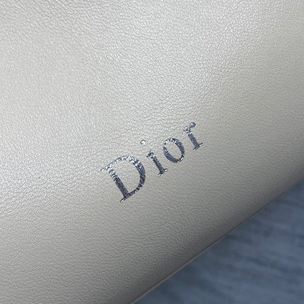 DIOR 26S BOW BAG 30 IN WHITE LAMBSKIN