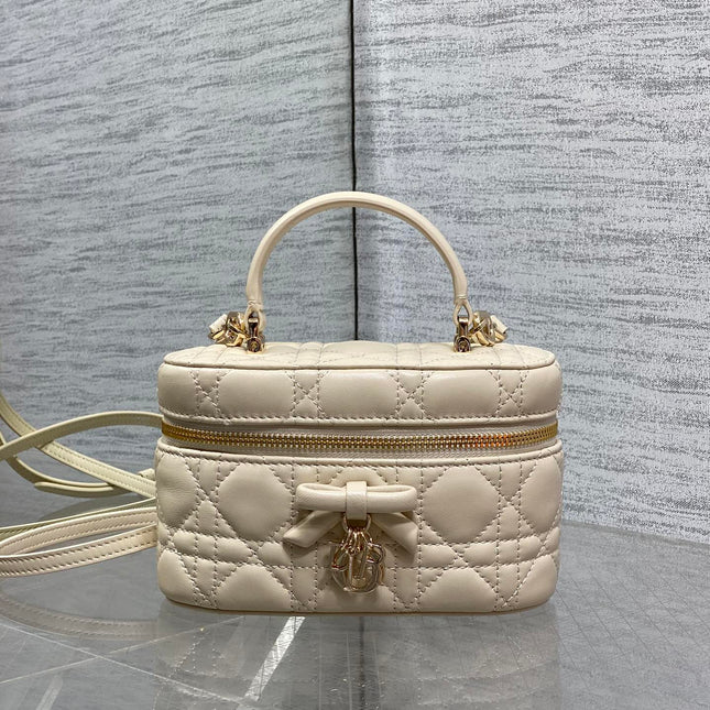 DIOR 26S MINI VANITY 17 IN BEIGE LAMBSKIN