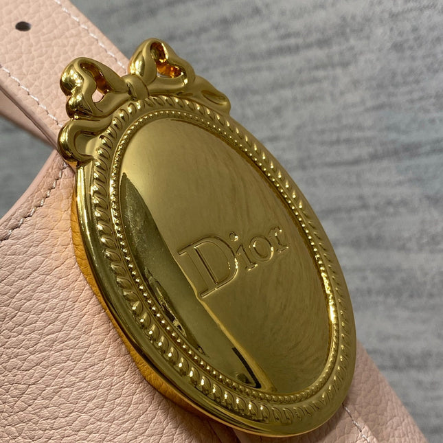 DIOR 26S MEDAILLON BUCKET BAG 26 IN LIGHT PINK CALFSKIN