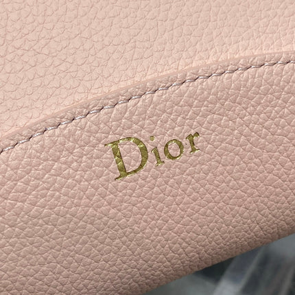 DIOR 26S MEDAILLON BUCKET BAG 26 IN LIGHT PINK CALFSKIN