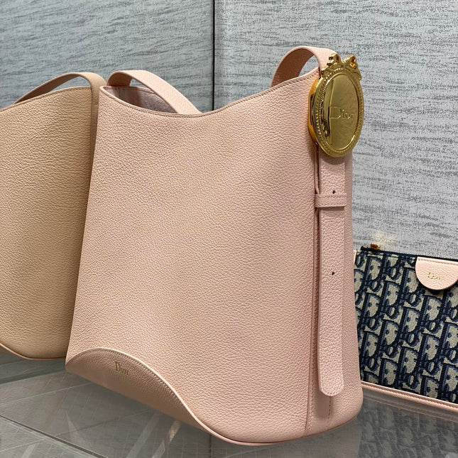 DIOR 26S MEDAILLON BUCKET BAG 26 IN LIGHT PINK CALFSKIN