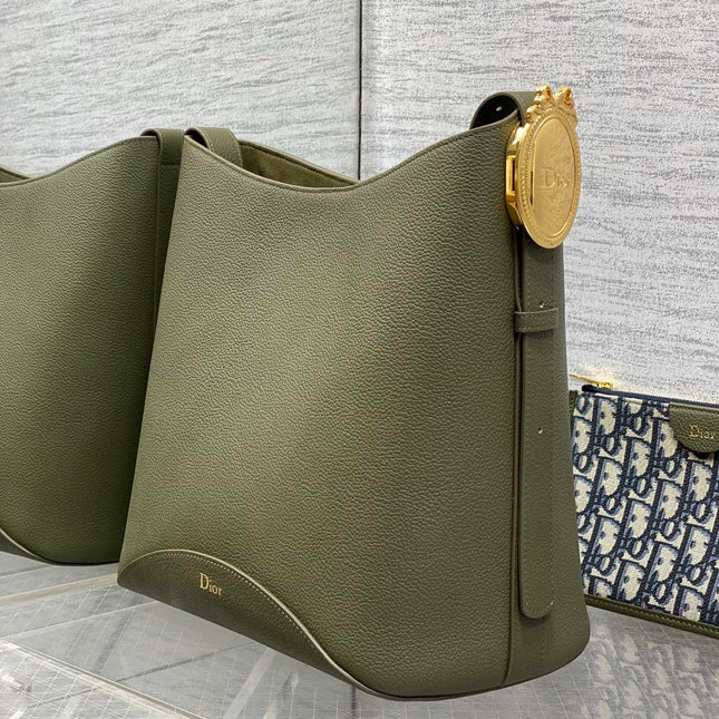 DIOR 26S MEDAILLON BUCKET BAG 26 IN MOSS GREEN CALFSKIN