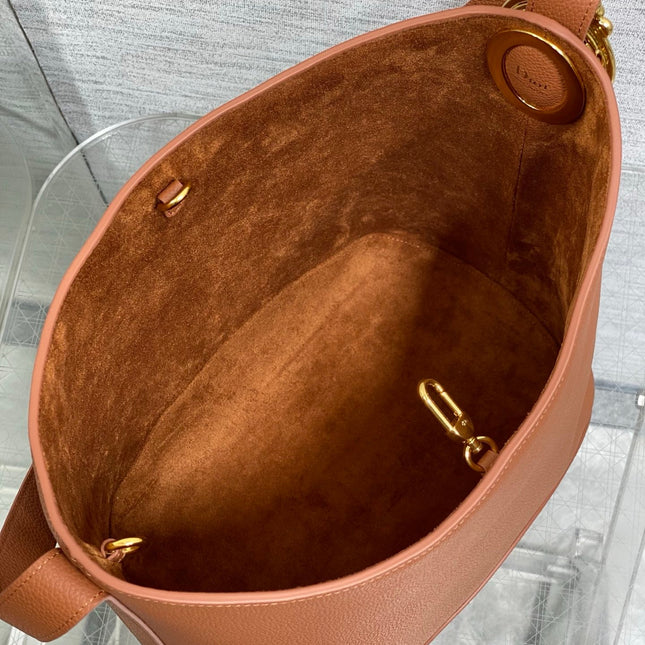 DIOR 26S MEDAILLON BUCKET BAG 26 IN LIGHT BROWN CALFSKIN