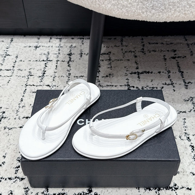 CHANEL 26S THONG SANDALS IN WHITE CALFSKIN WITH GOLD HARDWARE