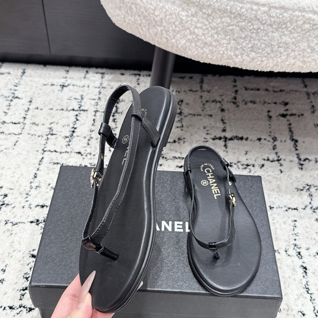 CHANEL 26S THONG SANDALS IN BLACK CALFSKIN WITH GOLD HARDWARE