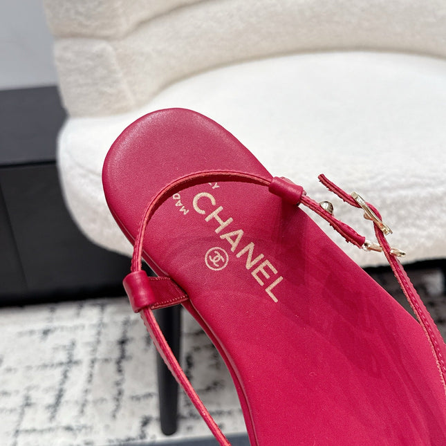 CHANEL 26S THONG SANDALS IN RED CALFSKIN WITH GOLD HARDWARE