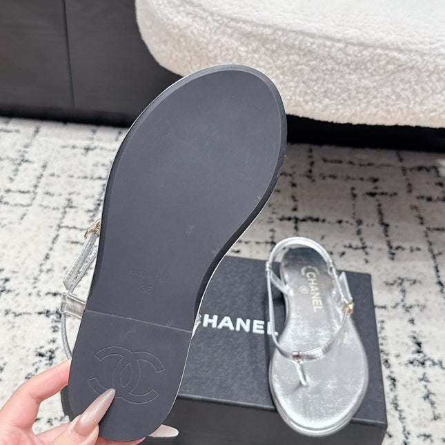 CHANEL 26S THONG SANDALS IN SILVER CALFSKIN WITH GOLD HARDWARE