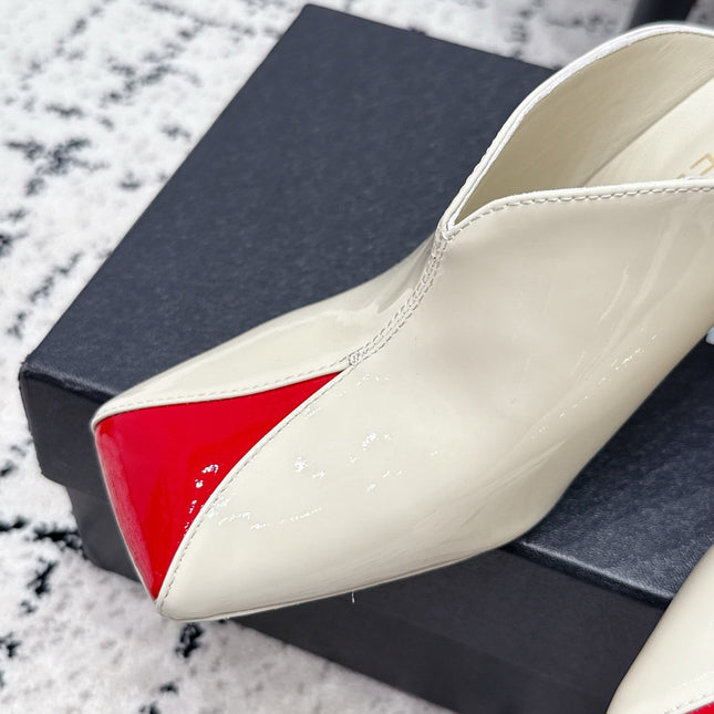 CHANEL 26S SQUARE-TOE HEELED MULES 95 MM IN CREAM WHITE MIX RED PATENT LAMBSKIN