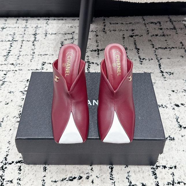 CHANEL 26S SQUARE-TOE HEELED MULES 95 MM IN RED MIX WHITE LAMBSKIN