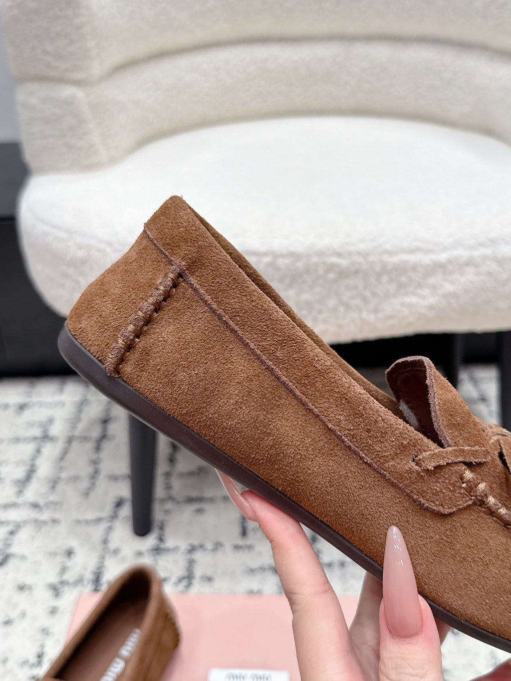 MIUMIU 26S BOW LOAFERS IN CARAMEL BROWN SUEDE
