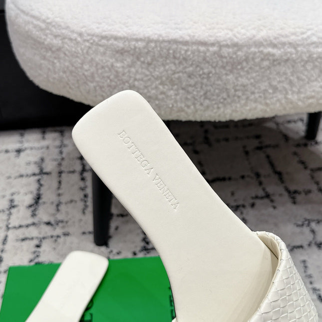 BOTTEGA VENETA 26S SQUARE-TOE WOVEN-STRAP SANDALS IN WHITE LAMBSKIN