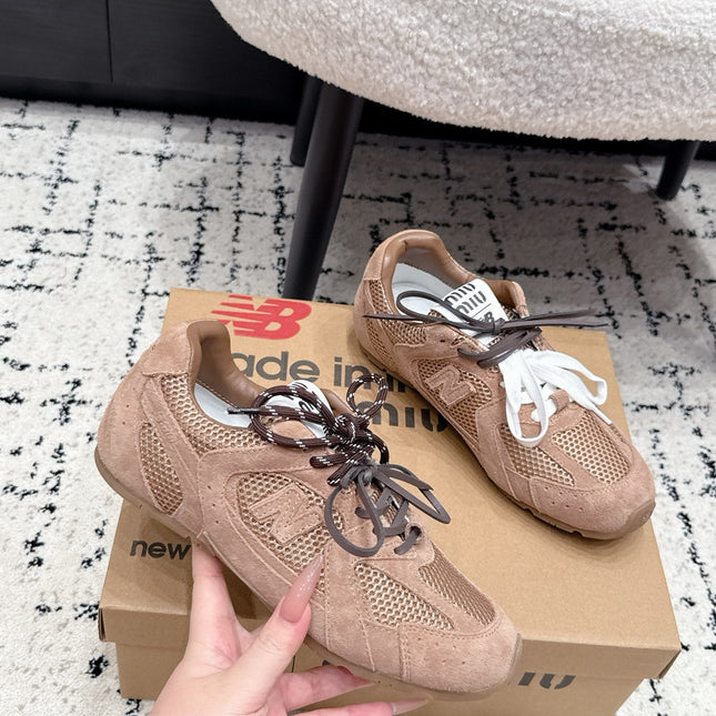 MIUMIU 26S SNEAKERS IN CHESTNUT BROWN SUEDE SUEDE AND MESH FABRIC