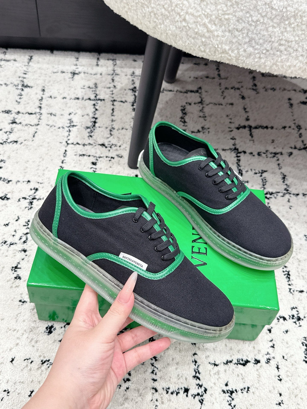 BOTTEGA VENETA 26S SNEAKERS IN BLACK AND GREEN CANVAS