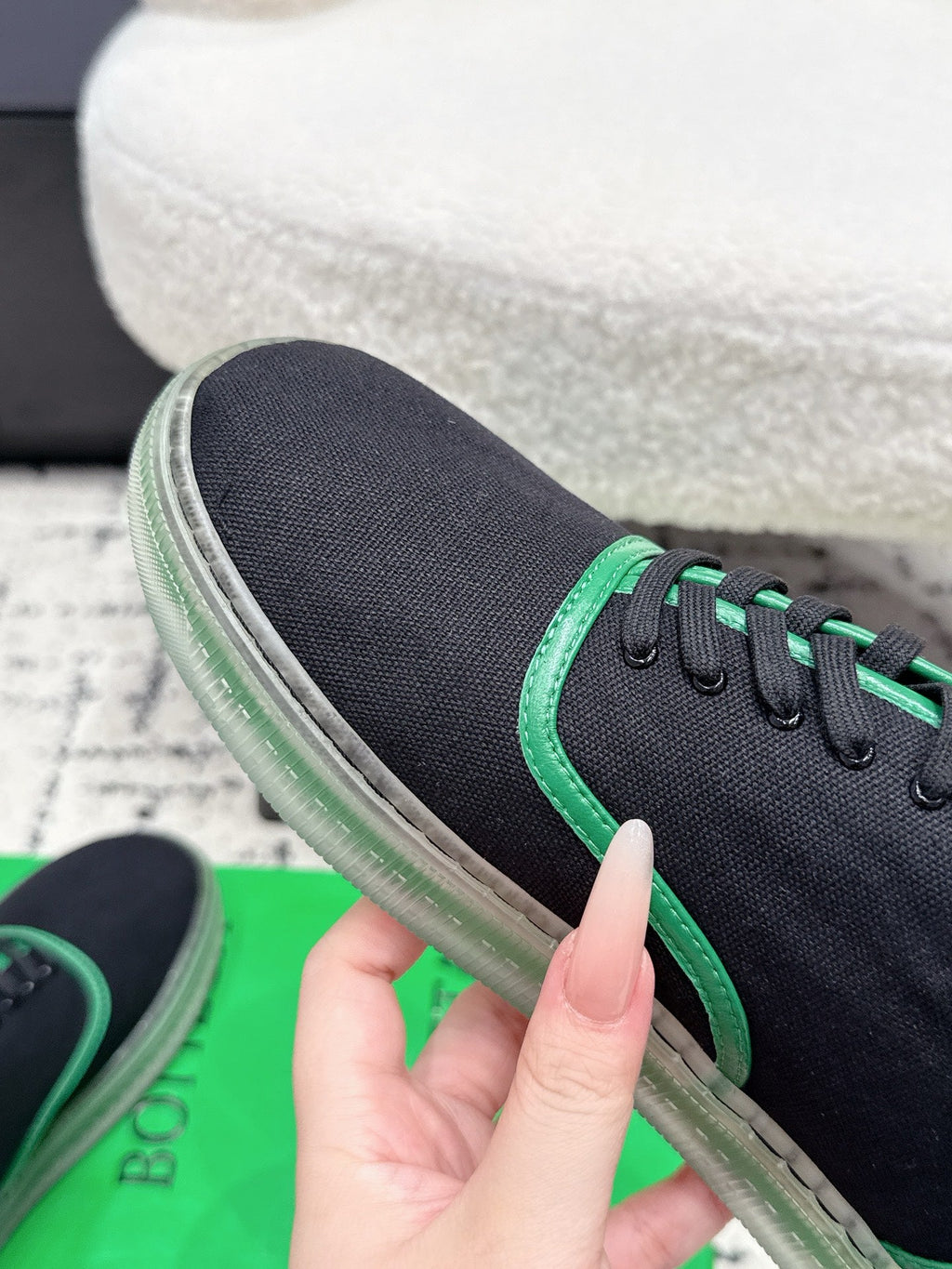 BOTTEGA VENETA 26S SNEAKERS IN BLACK AND GREEN CANVAS
