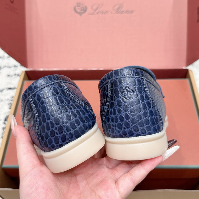 LP 26S SUMMER CHARMS WALK LOAFER IN DARK BLUE CROCODILE CALFSKIN GOLD HARDWARE