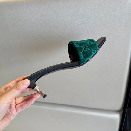 GUCCI 26S SLIDE SANDALS 55 MM IN DARK GREEN VELVET