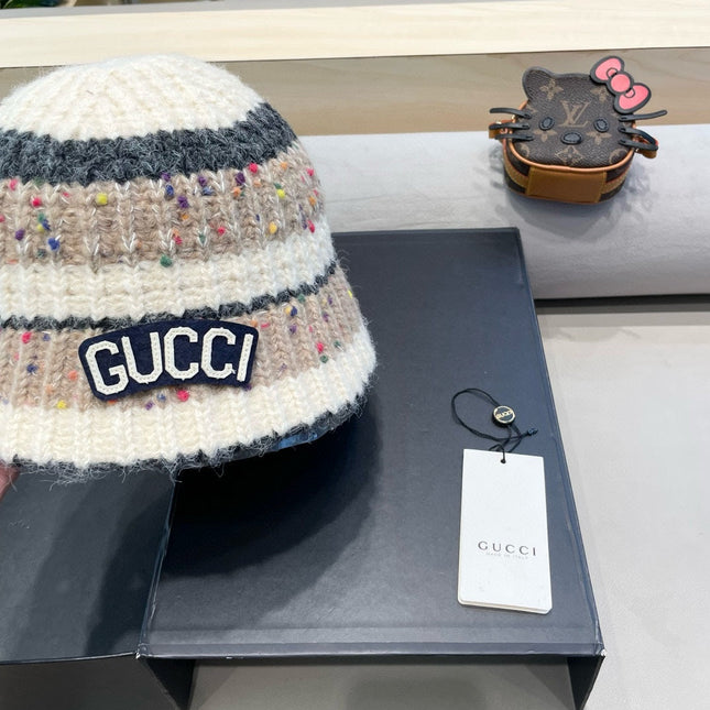 STRIPED KNITTED BUCKET HAT COLORFUL 428101