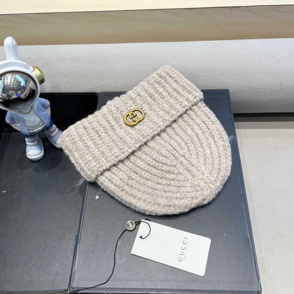 BEANIE HAT IN ECRU BEIGE WOOL 428125