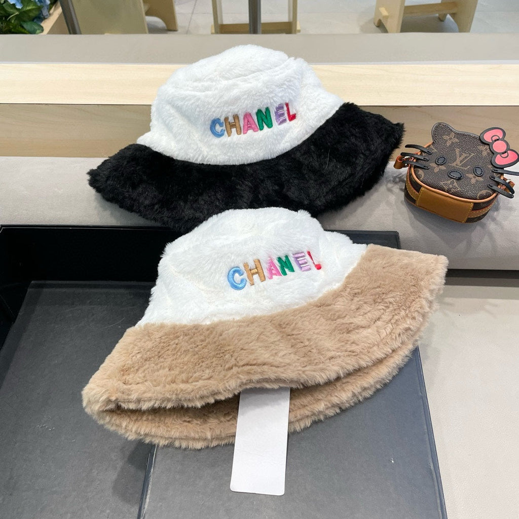 BUCKET HAT IN WHITE MIX CAMEL BEIGE LAMB FUR 430219