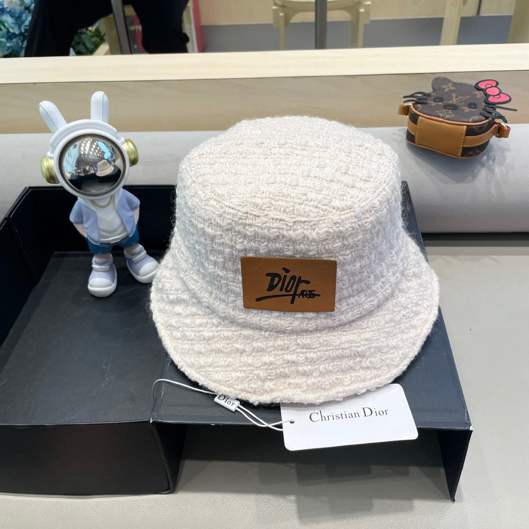 BUCKET HAT IN BEIGE WOOL 436746