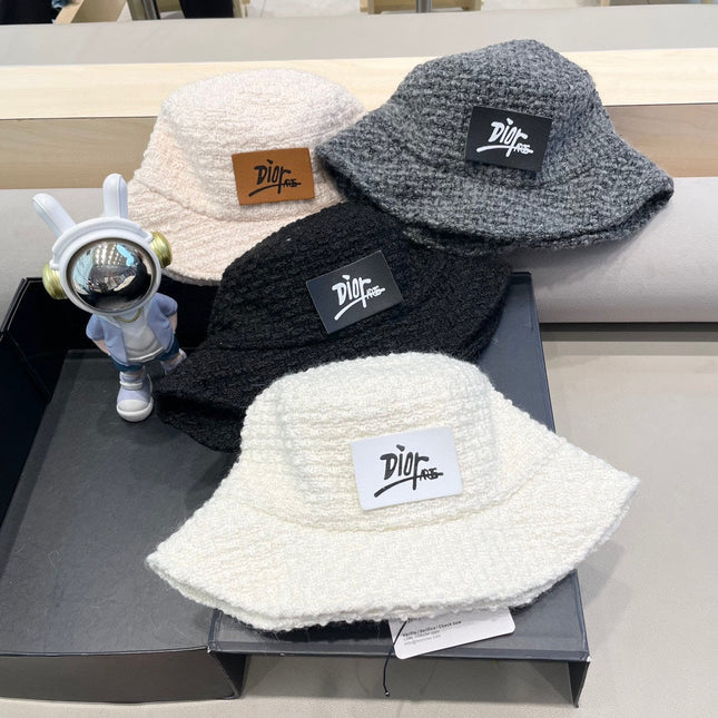 BUCKET HAT IN WHITE WOOL 436747
