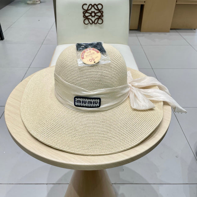 MIUMIU WIDE-BRIM BEACH HAT IN LIGHT BEIGE WITH FABRIC BOW