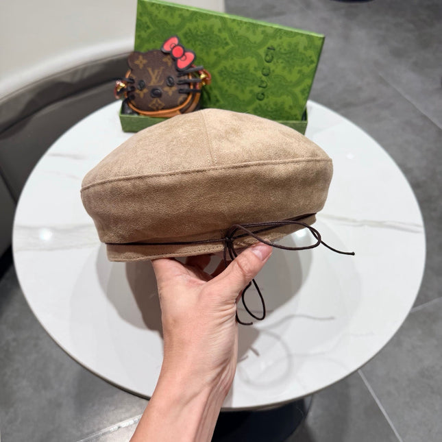 GUCCI 26S SUEDE BERET STYLE 83