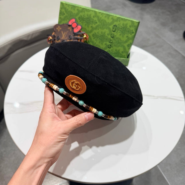 GUCCI 26S SUEDE BERET STYLE 82