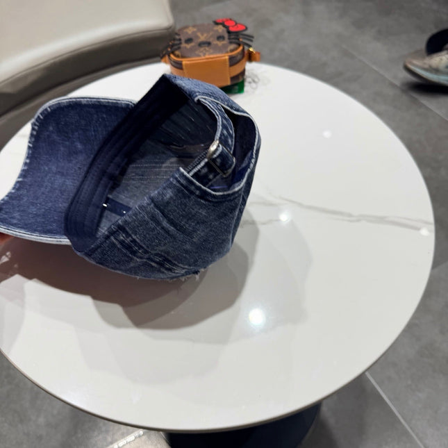 CELINE 26S BASEBALL CAP STYLE 84