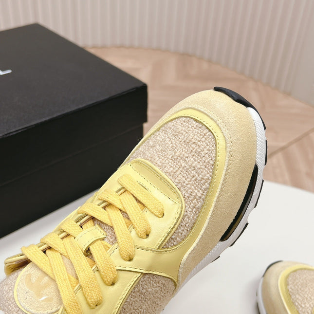 TRAINERS IN LIGHT YELLOW SUEDE AND CALFSKIN