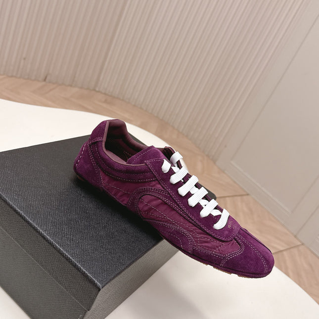 PRADA 26S CLASSIC SNEAKERS IN BURGUNDY RED SUEDE