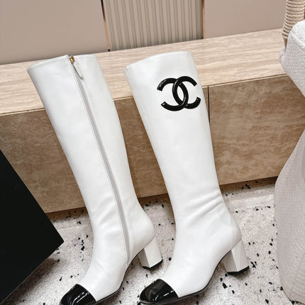CHANEL 26S KNEE HIGH BOOTS 70 MM IN WHITE CALFSKIN AND BLACK PATENT