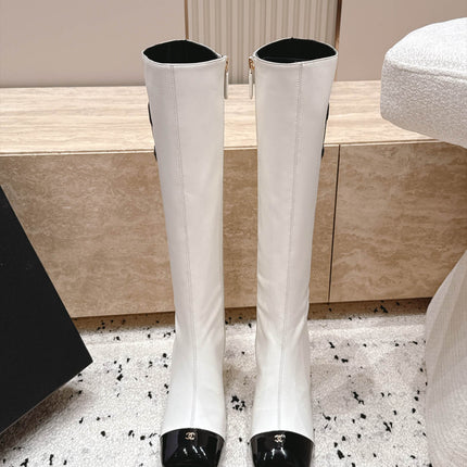CHANEL 26S KNEE HIGH BOOTS 70 MM IN WHITE CALFSKIN AND BLACK PATENT