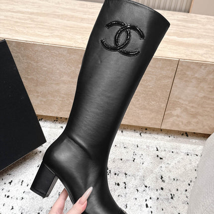 CHANEL 26S KNEE HIGH BOOTS 70 MM IN BLACK CALFSKN AND PATENT