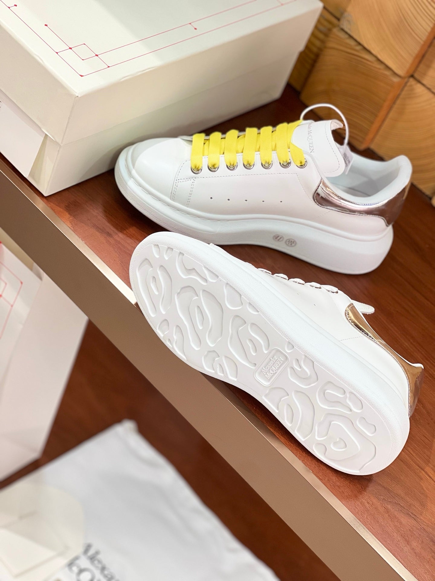 OVERSIZED SNEAKERS IN WHITE CALFSKIN SILVER HEEL TWO-TONE LACES