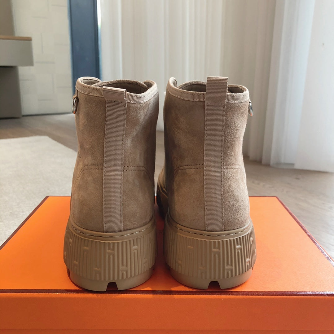 HM ITINERAIRE ANKLE BOOT CAMEL SUEDE