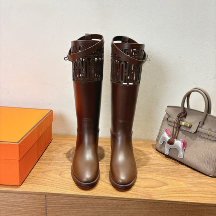 HM 26S PERFORATED HIGH-TOP BOOTS IN BROWN CALFSKIN