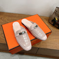 HM 26S KELLY MULE IN LIGHT PINK CROCODILE-EMBOSSED CALFSKIN SILVER HARDWARE