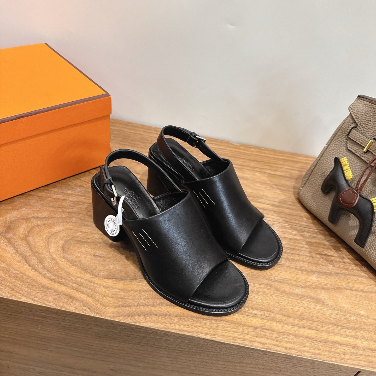 HM 26S ELDA 60 SANDAL IN BLACK CALFSKIN SILVER HARDWARE