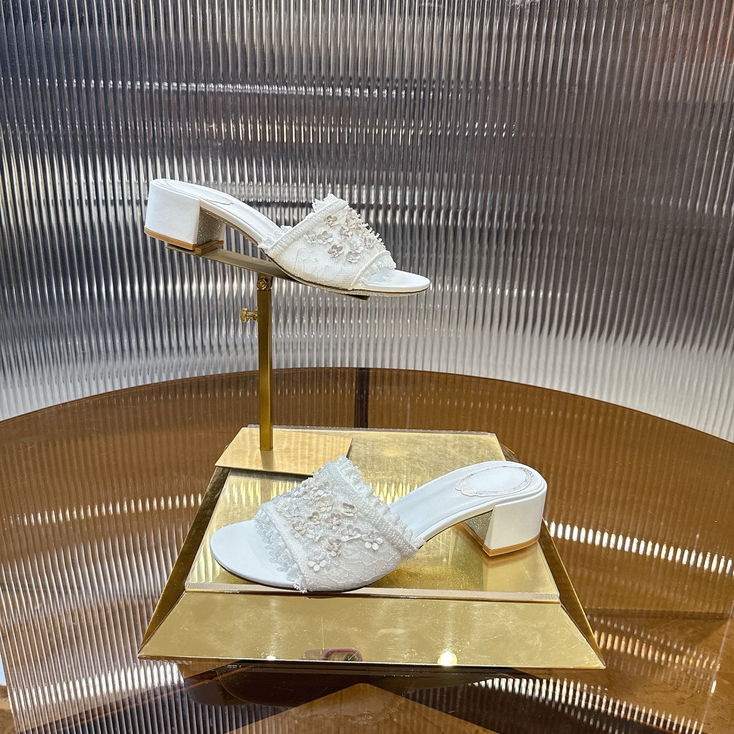 RENE CAOVILLA 26S HIGH HEEL SLIDES 45 MM IN WHITE LACE STRAP FLOWER EMBELLISHED