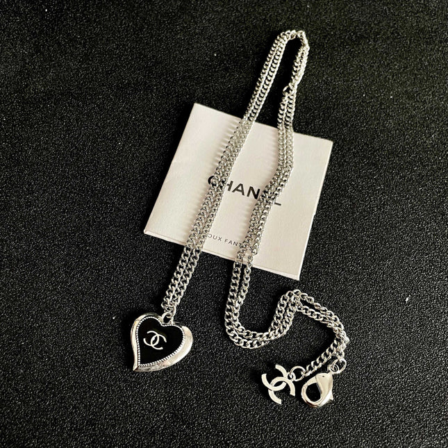 CHANEL 26S DOUBLE C HEART PENDANT CHAIN NECKLACE IN SILVER METAL 629978