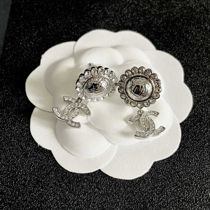 CHANEL 26S DOUBLE C LOGO CRYSTAL HALO DROP EARRINGS IN SILVER METAL 629987